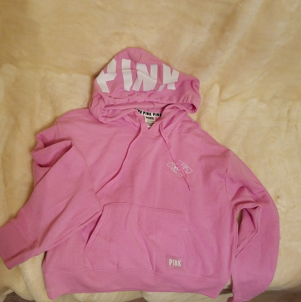 Pink hoodie wore it once cropped style super cute